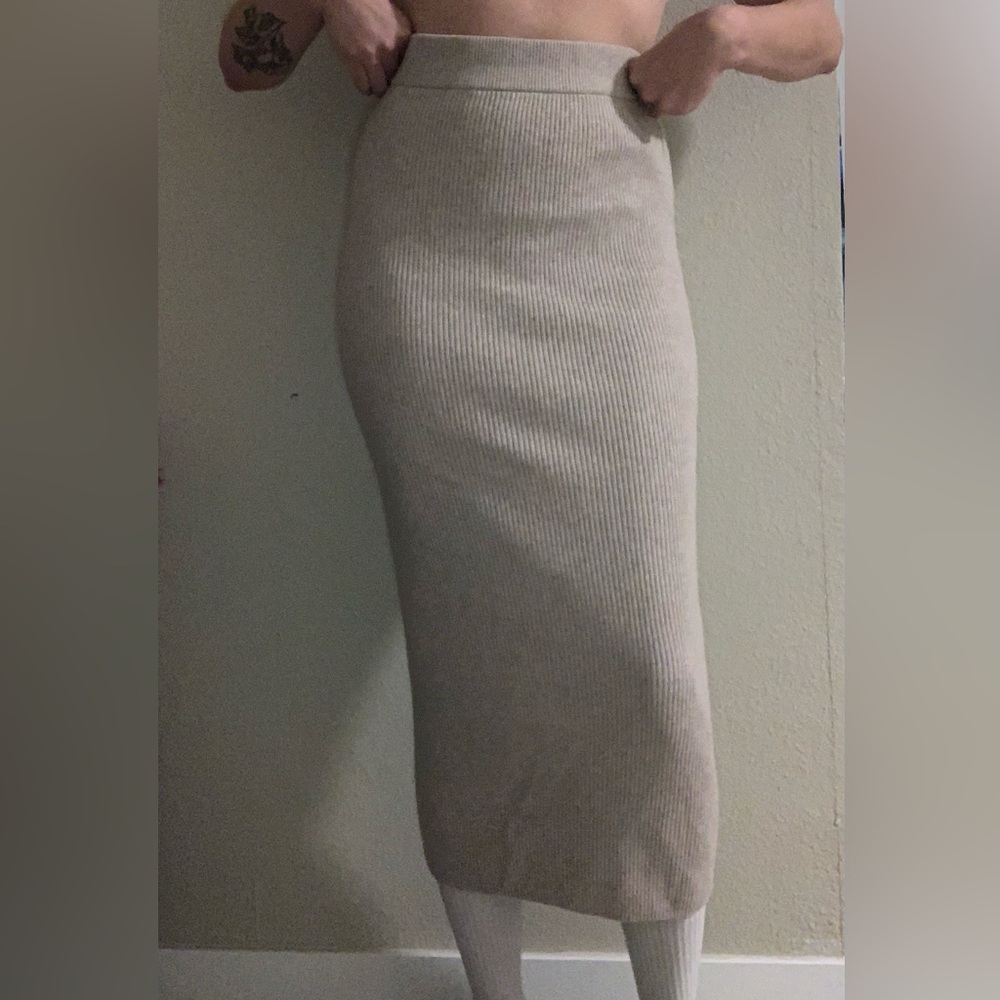 GAP Super Cozy Tan Ribbed Pencil Skirt Tall